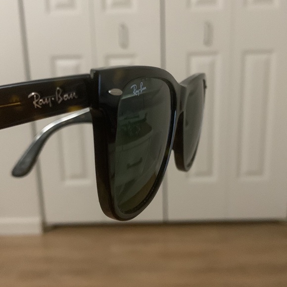 Wayfarer - Picture 2 of 8